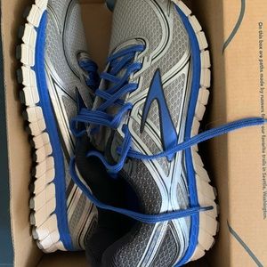 Brooks adrenaline running shoes